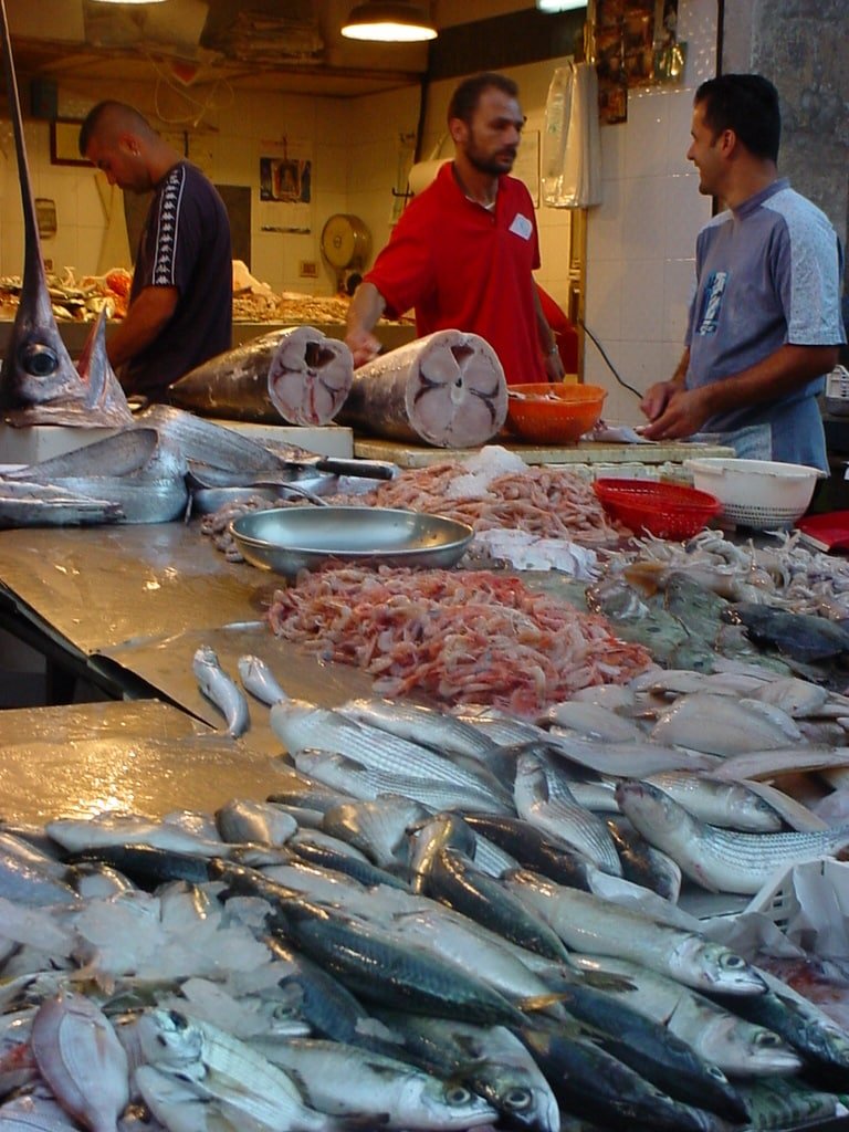 mercato del pesce a siracusa