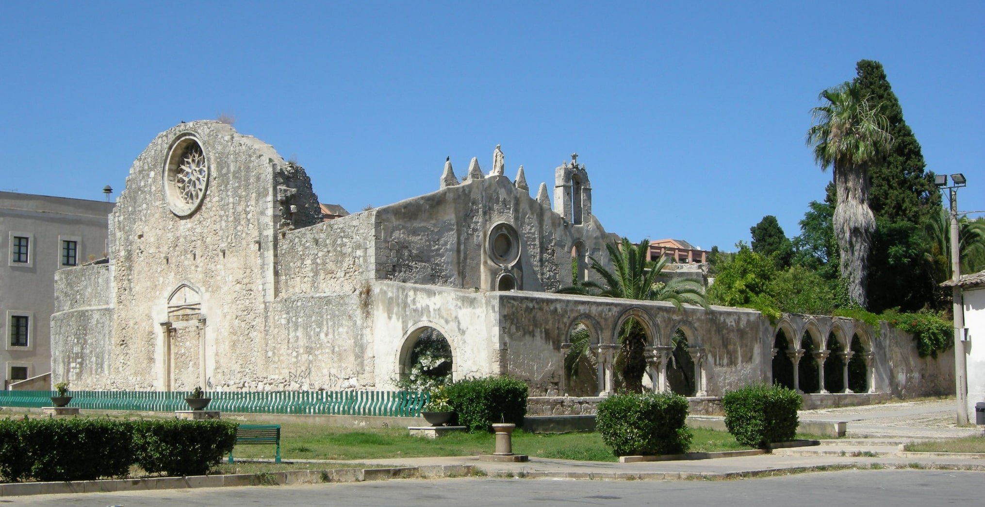 Chiesa di San Giovanni antica in pietra a Siracusa, Sicilia