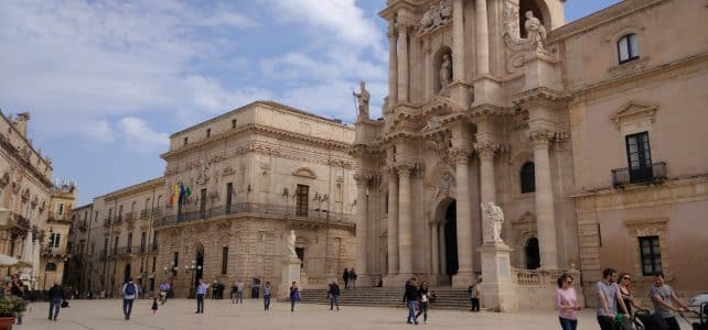 Siracusa, cosa vedere e visitare in tutte le stagioni duomo ortigia