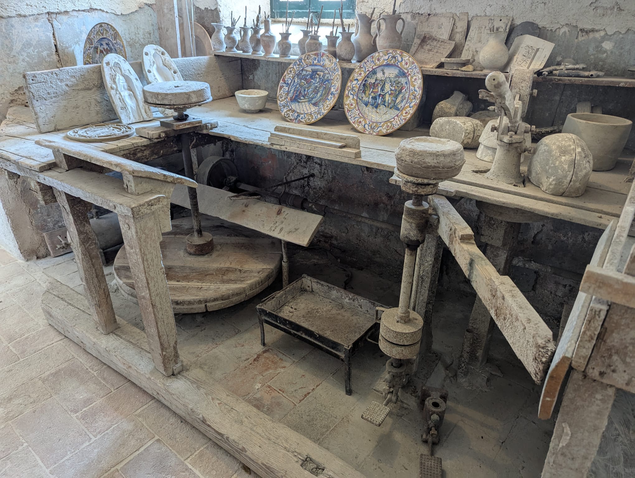 laboratorio ceramica a lustro gualdo tadino umbria Rubboli